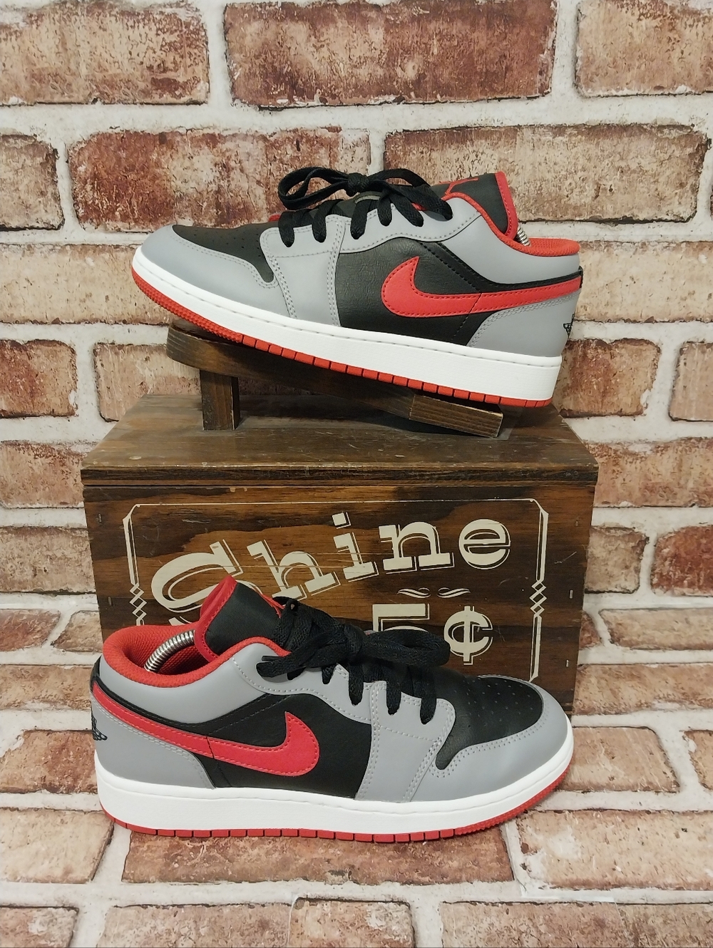 Pre-owned 2024 Jordan 1 Low